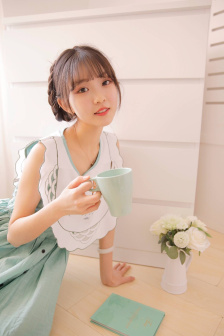 校长体育老师共玩校花